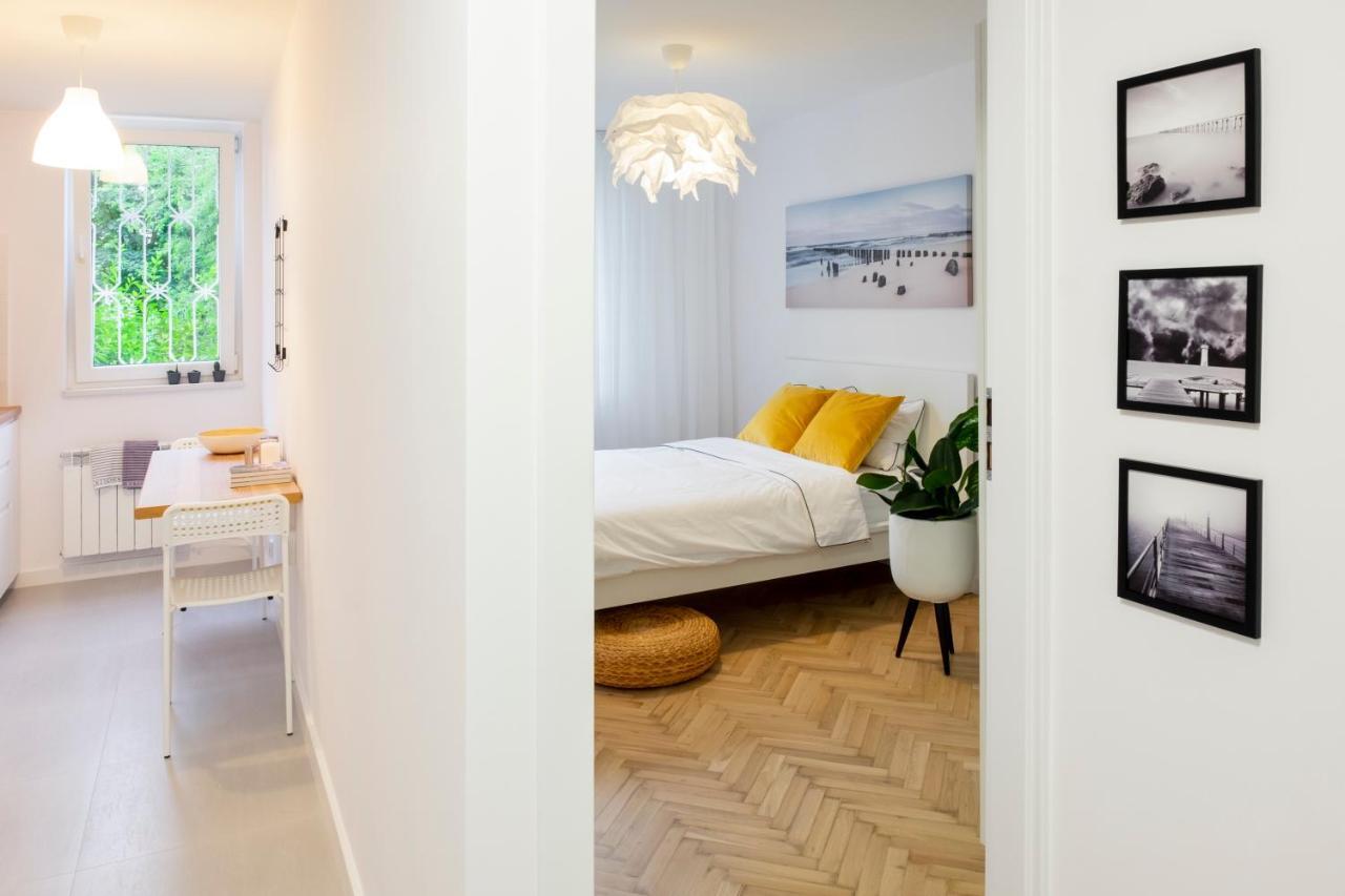 Cristine Apartment Warsaw Exterior photo
